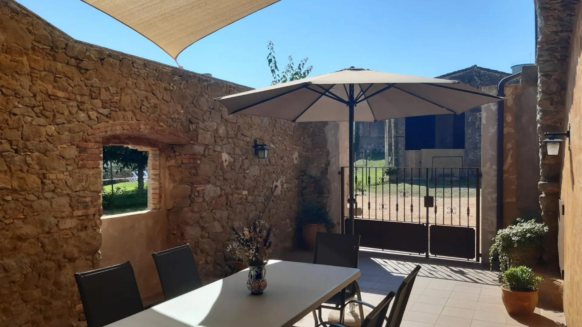 Апартаменты Apartament Montgri Ultramort